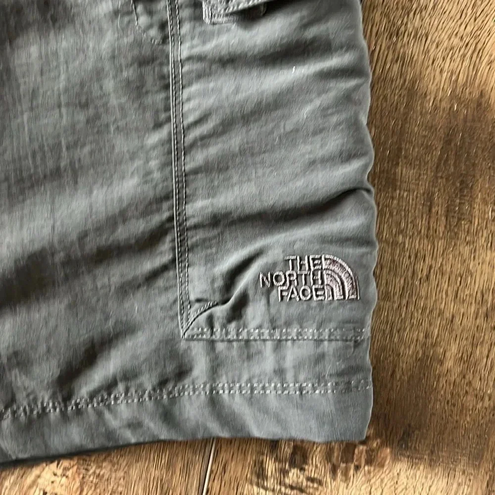 The North Face Men’s Cargo 10” inseam Charcoal Grey Size 40